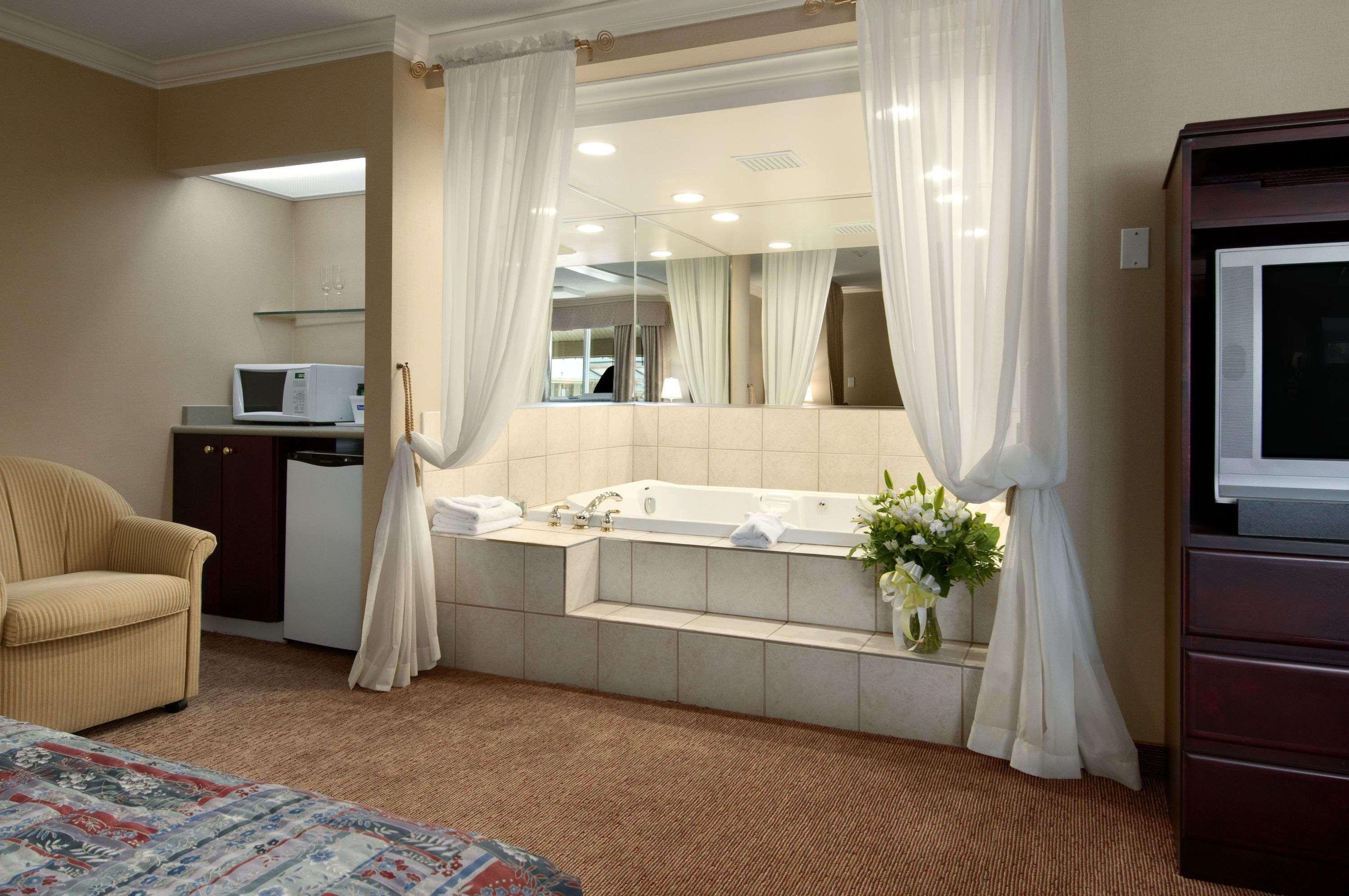 Travelodge By Wyndham Hotel