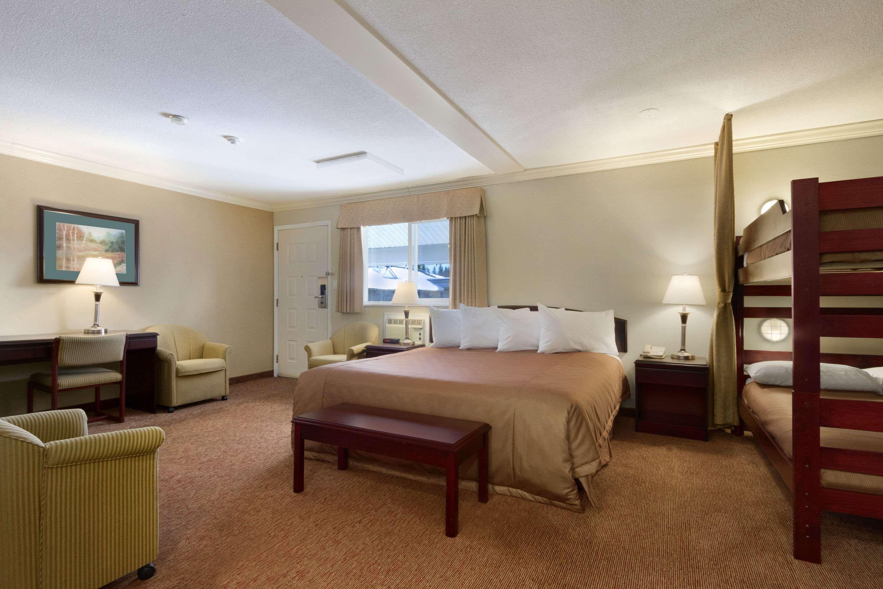 Travelodge By Wyndham 2* Langley